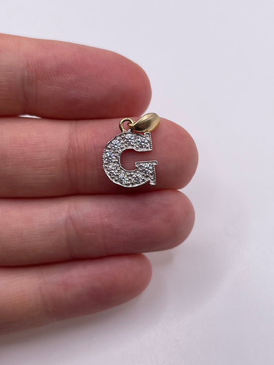 9ct gold cz initial G pendant