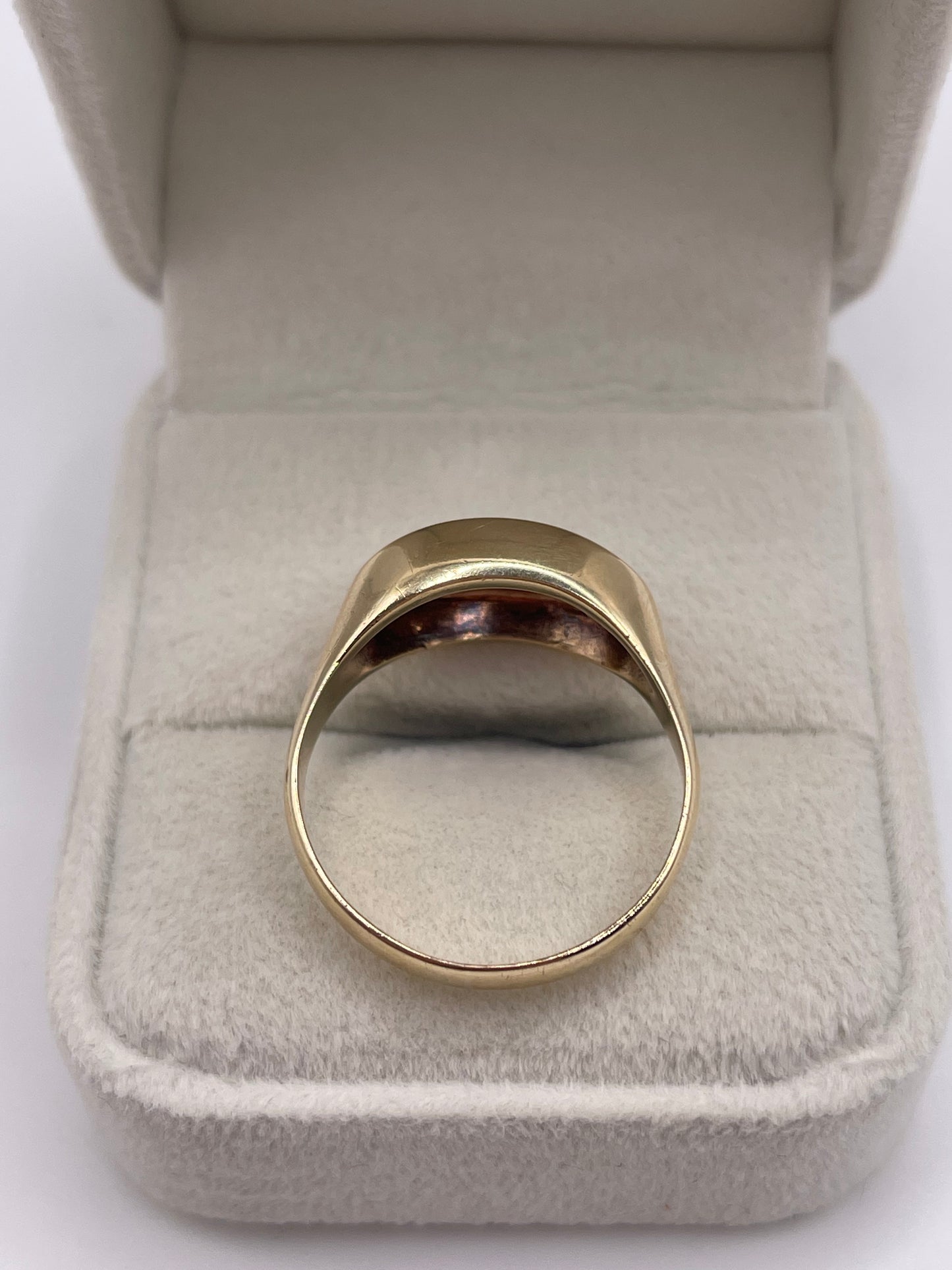 9ct gold garnet gypsy ring