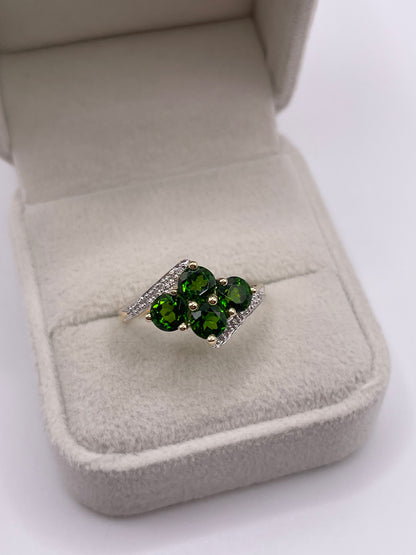 9ct gold diopside and diamond ring