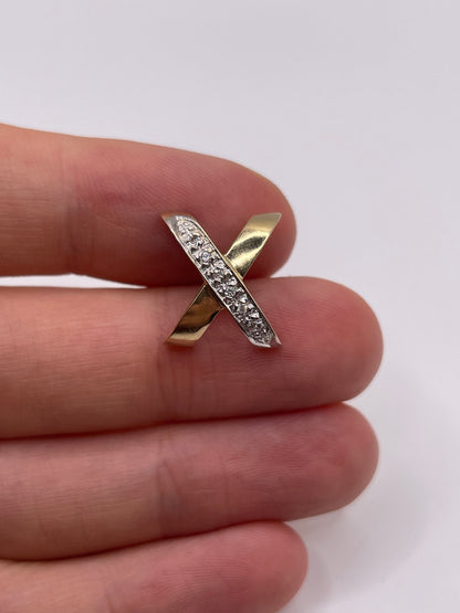 9ct gold diamond pendant