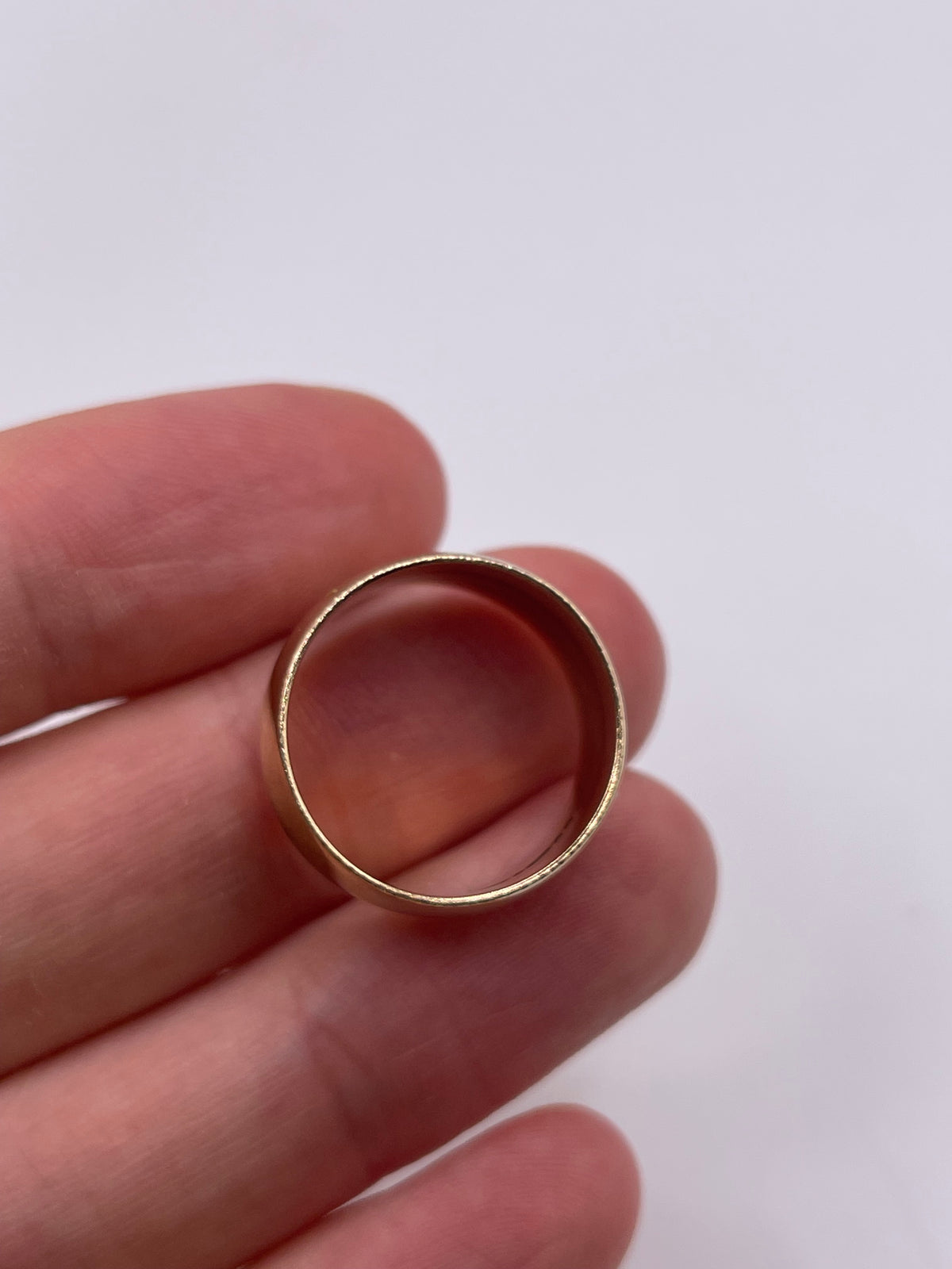 9ct gold band