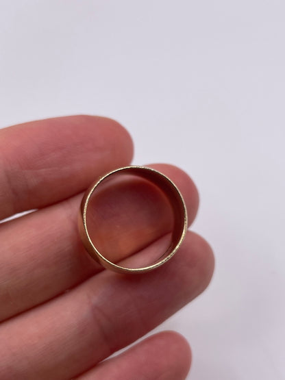 9ct gold band
