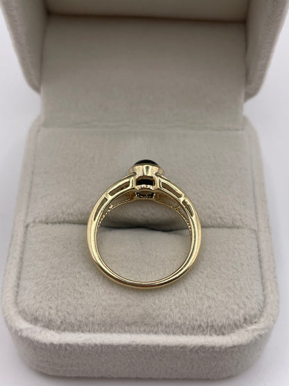 9ct gold star sapphire and diamond ring