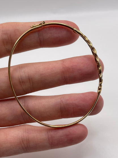 9ct gold diamond bangle