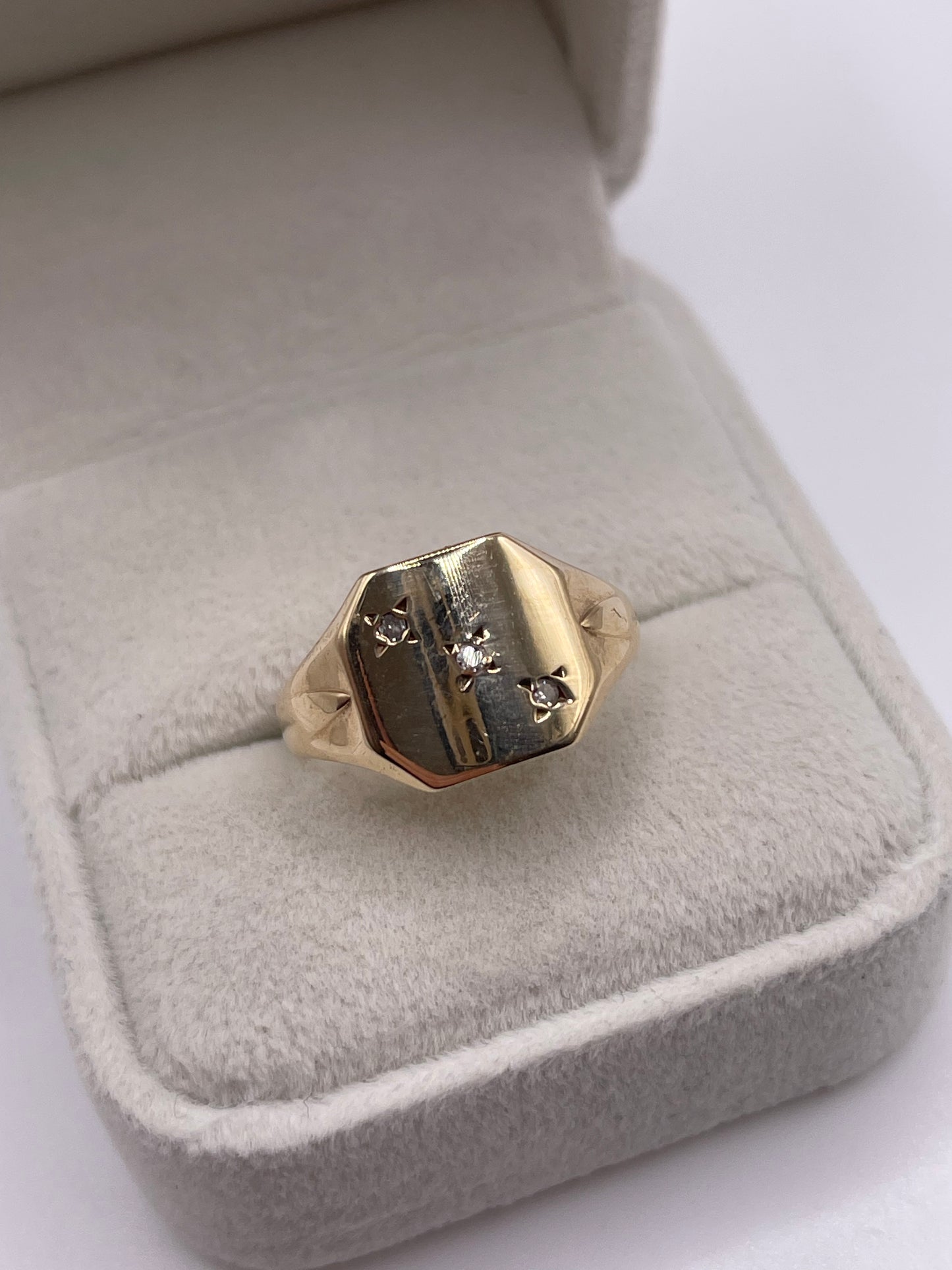 9ct gold diamond signet ring