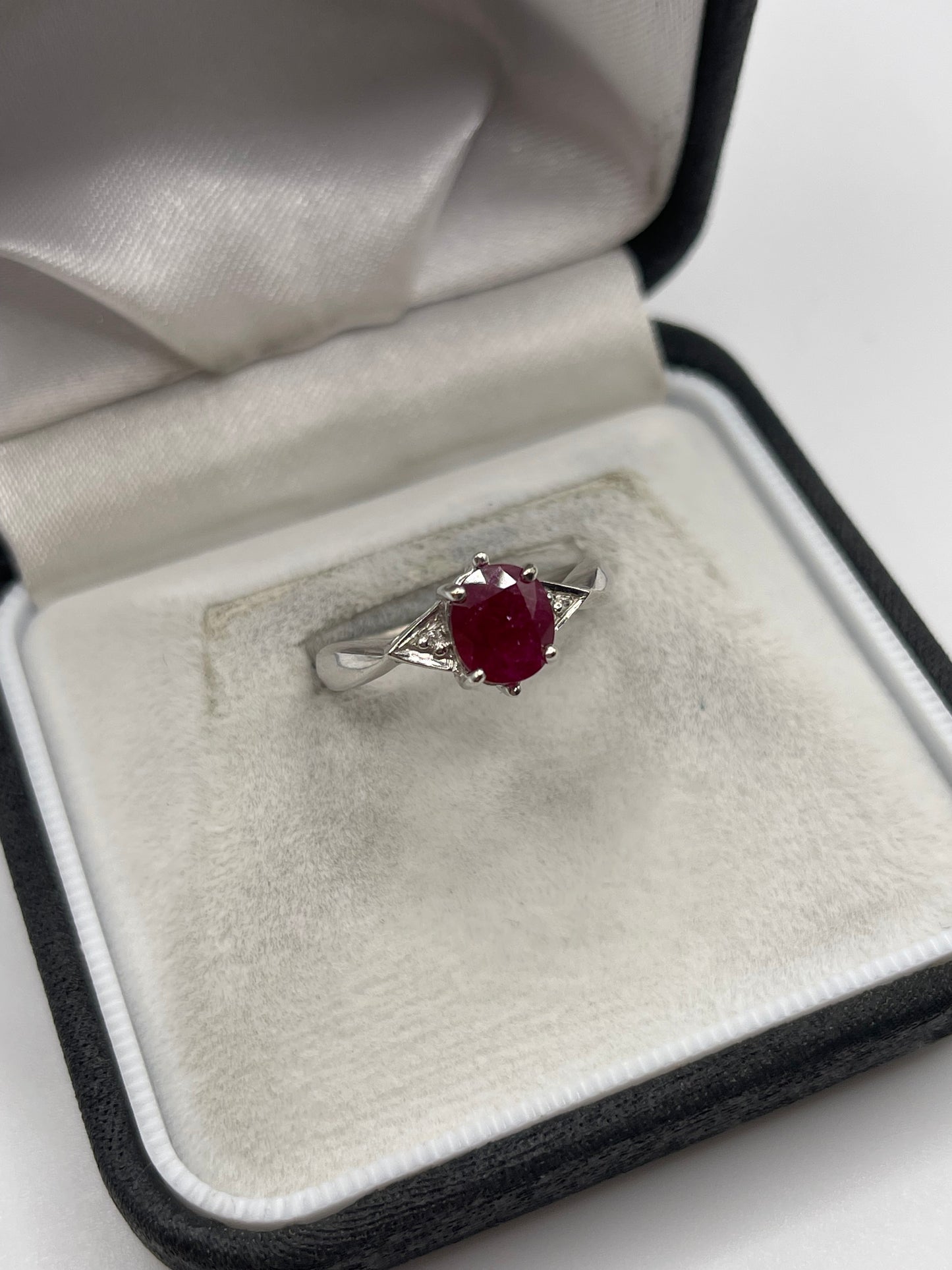 9ct white gold ruby and diamond ring