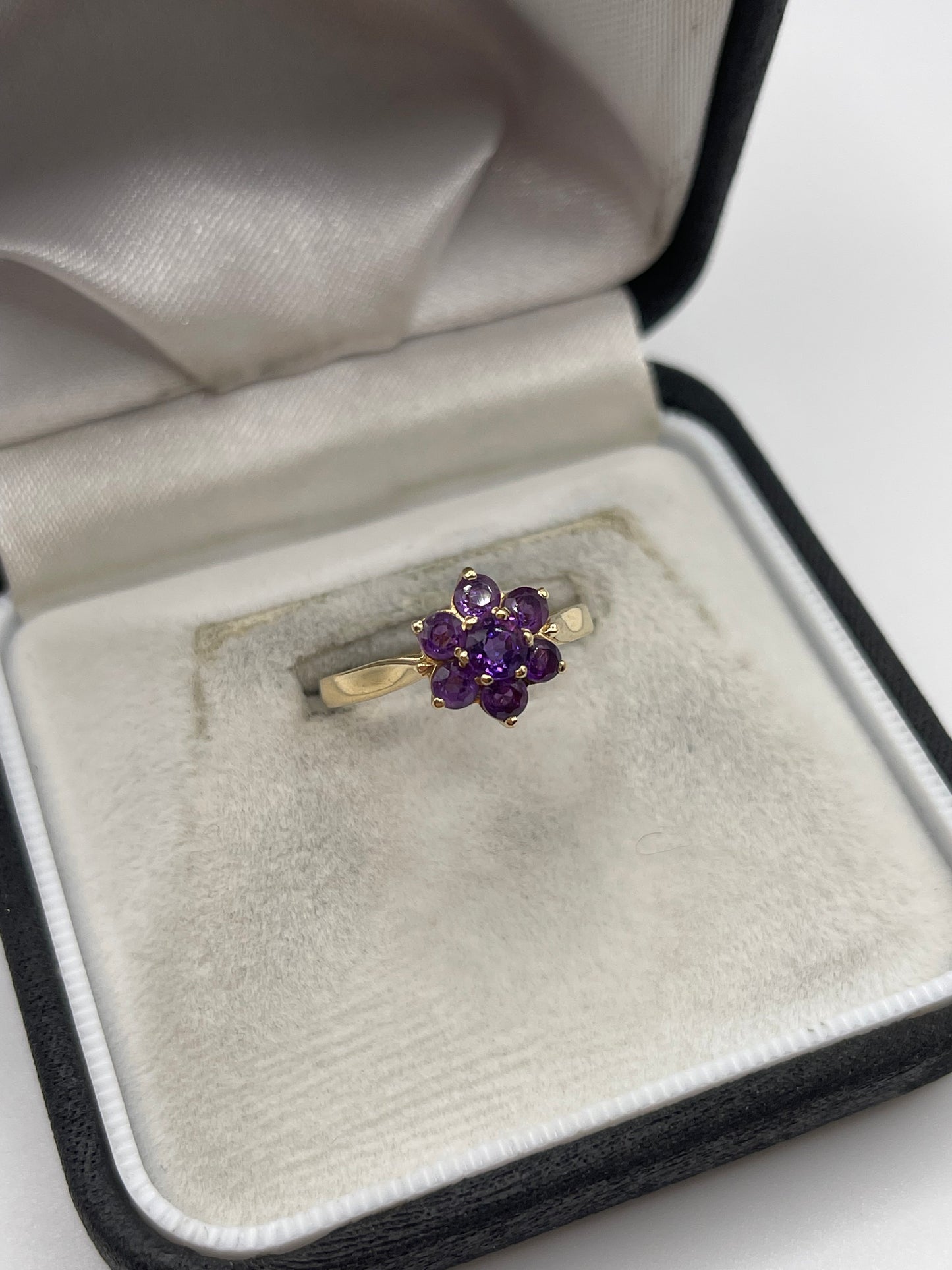 9ct gold amethyst cluster ring