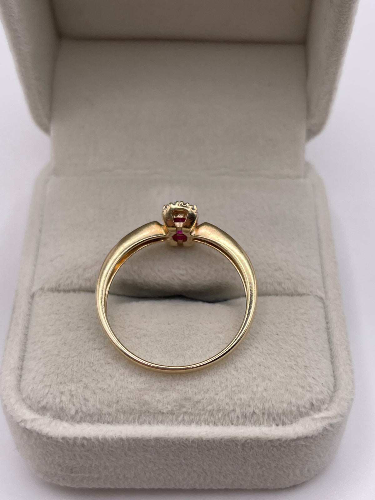9ct gold ruby and diamond ring