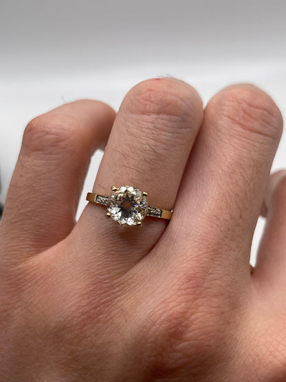 9ct gold topaz and diamond ring
