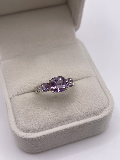 9ct gold amethyst and diamond ring