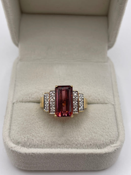 18ct gold tourmaline and diamond ring