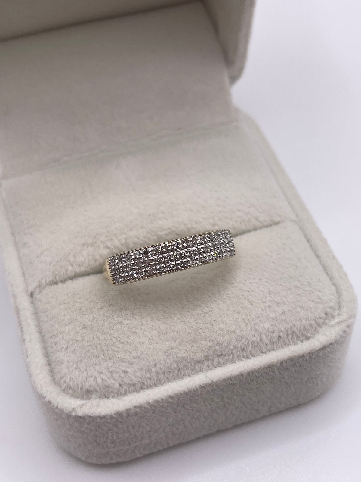 9ct gold diamond cluster ring