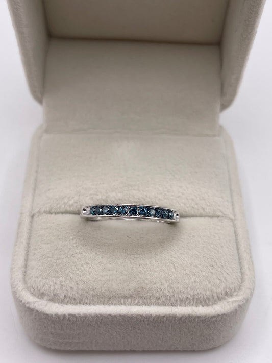 9ct white gold blue diamond ring