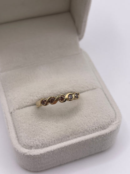 9ct gold diamond ring