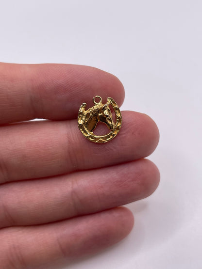 9ct gold horseshoe charm