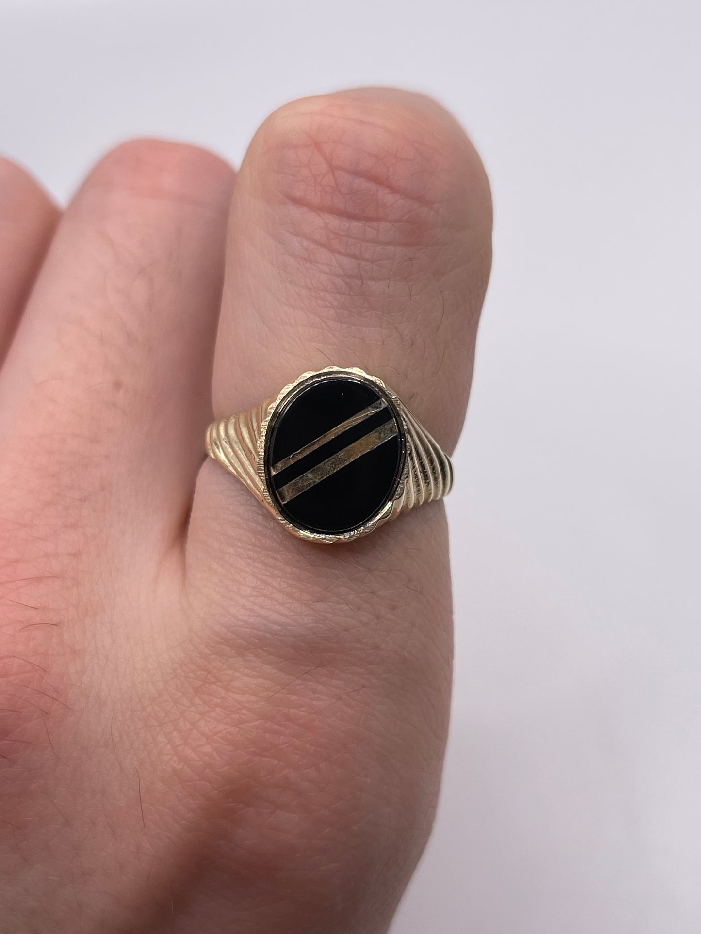 9ct gold onyx signet ring