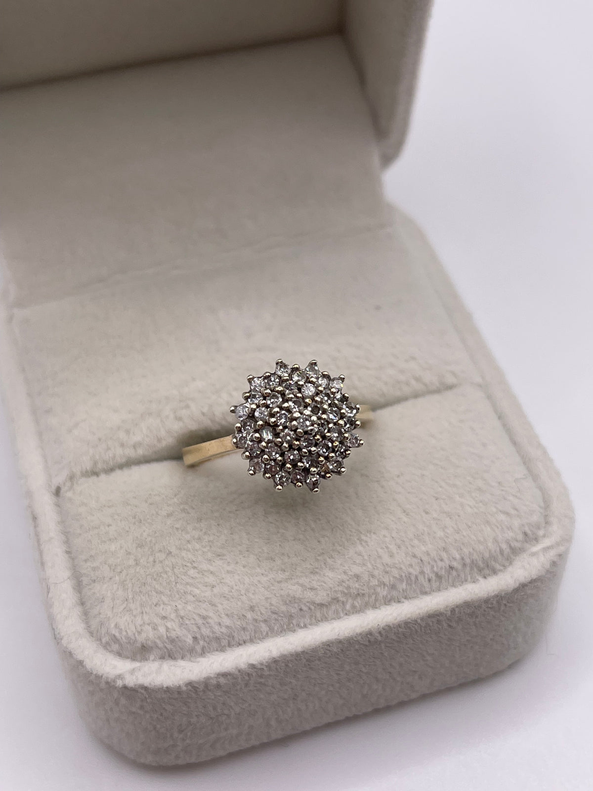 9ct gold diamond cluster ring