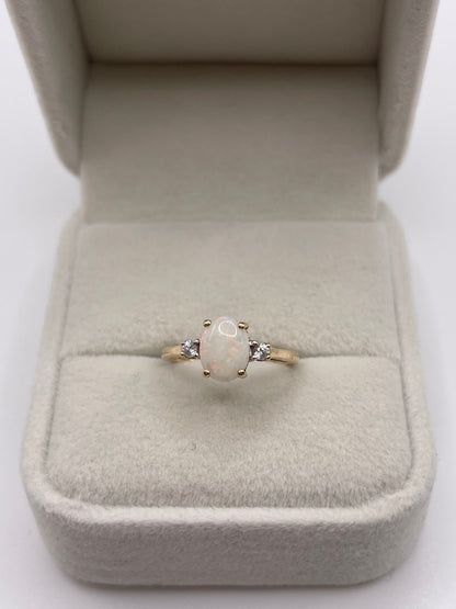 9ct gold opal and zircon ring