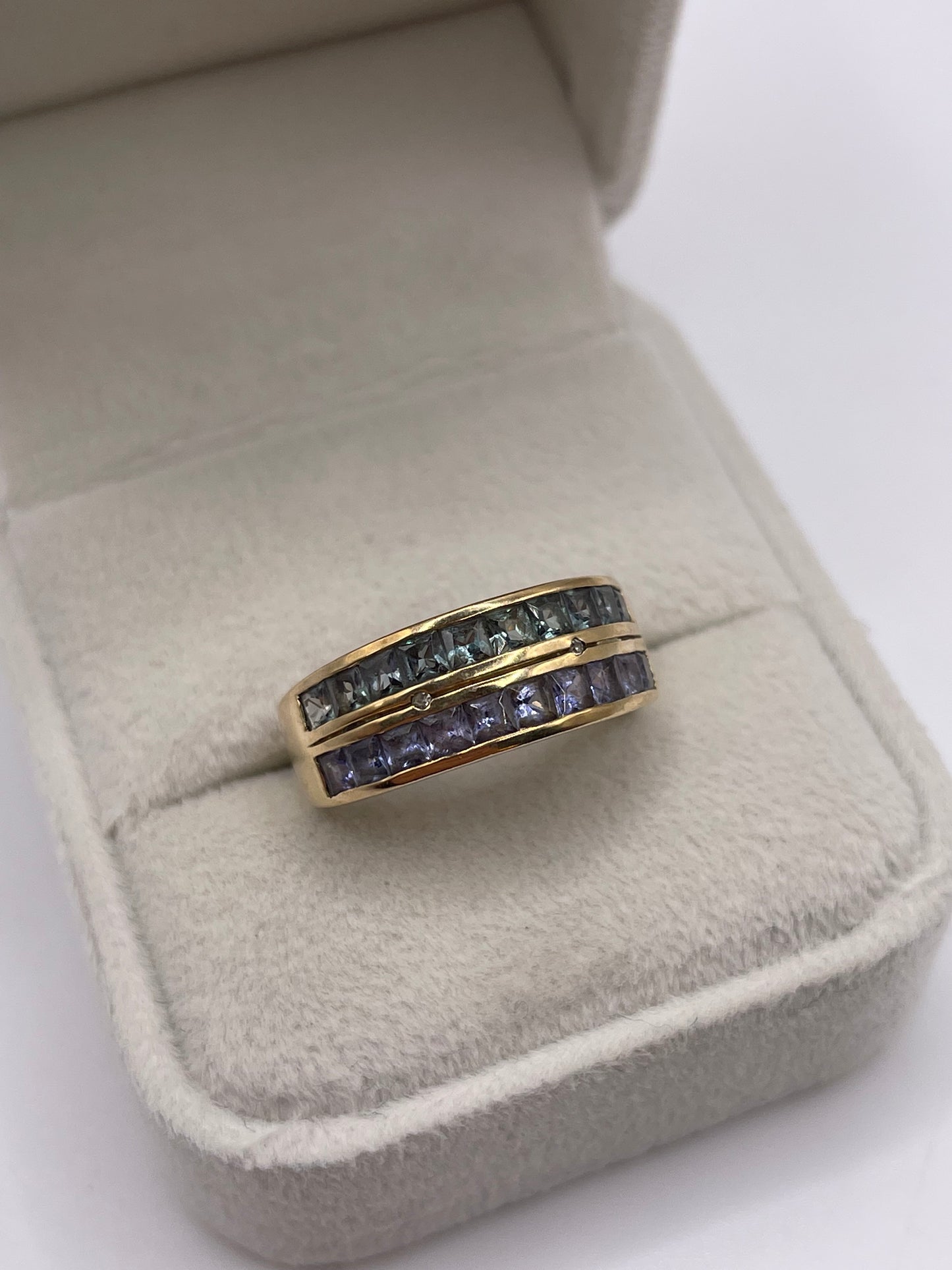 9ct gold alexandrite, tanzanite and diamond ring