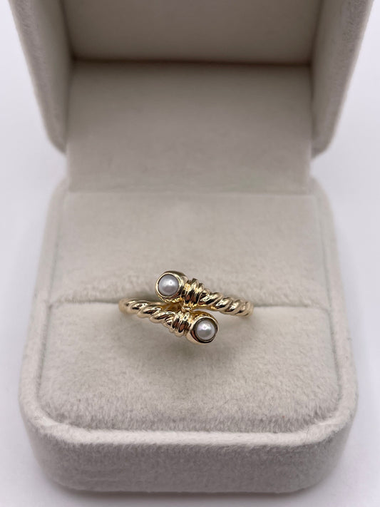 9ct gold pearl torque ring