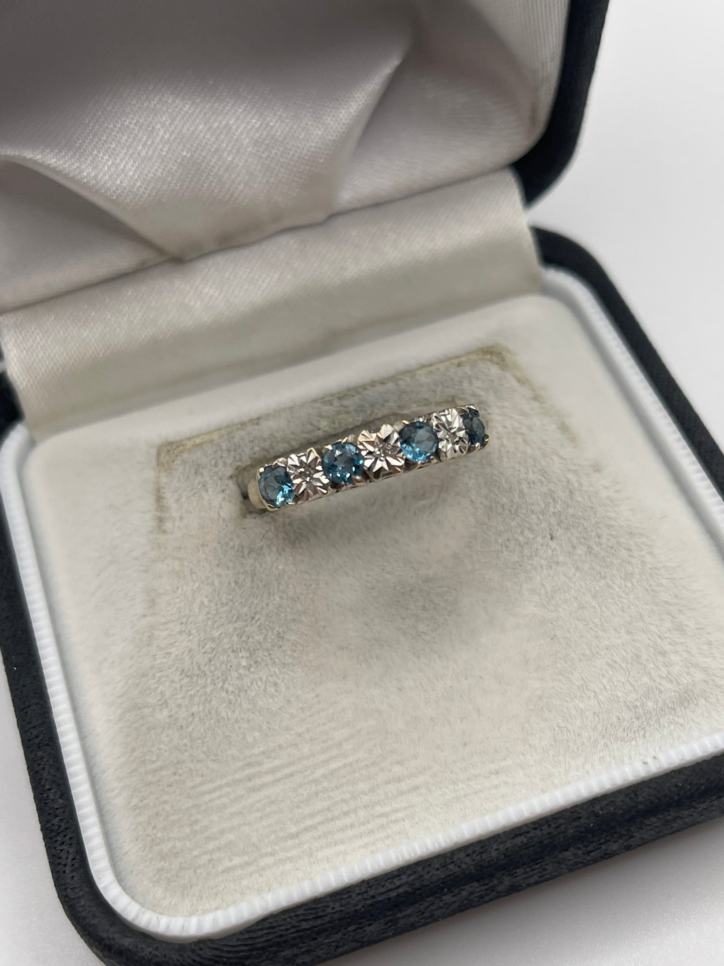 9ct gold topaz and diamond ring