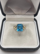 Load image into Gallery viewer, 9ct gold blue topaz and diamond ring
