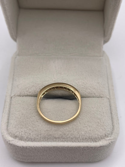 9ct gold diamond ring