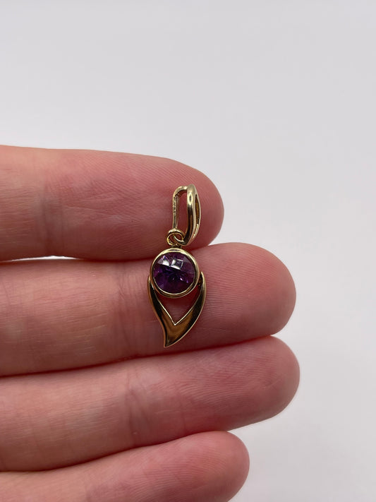 9ct gold amethyst pendant
