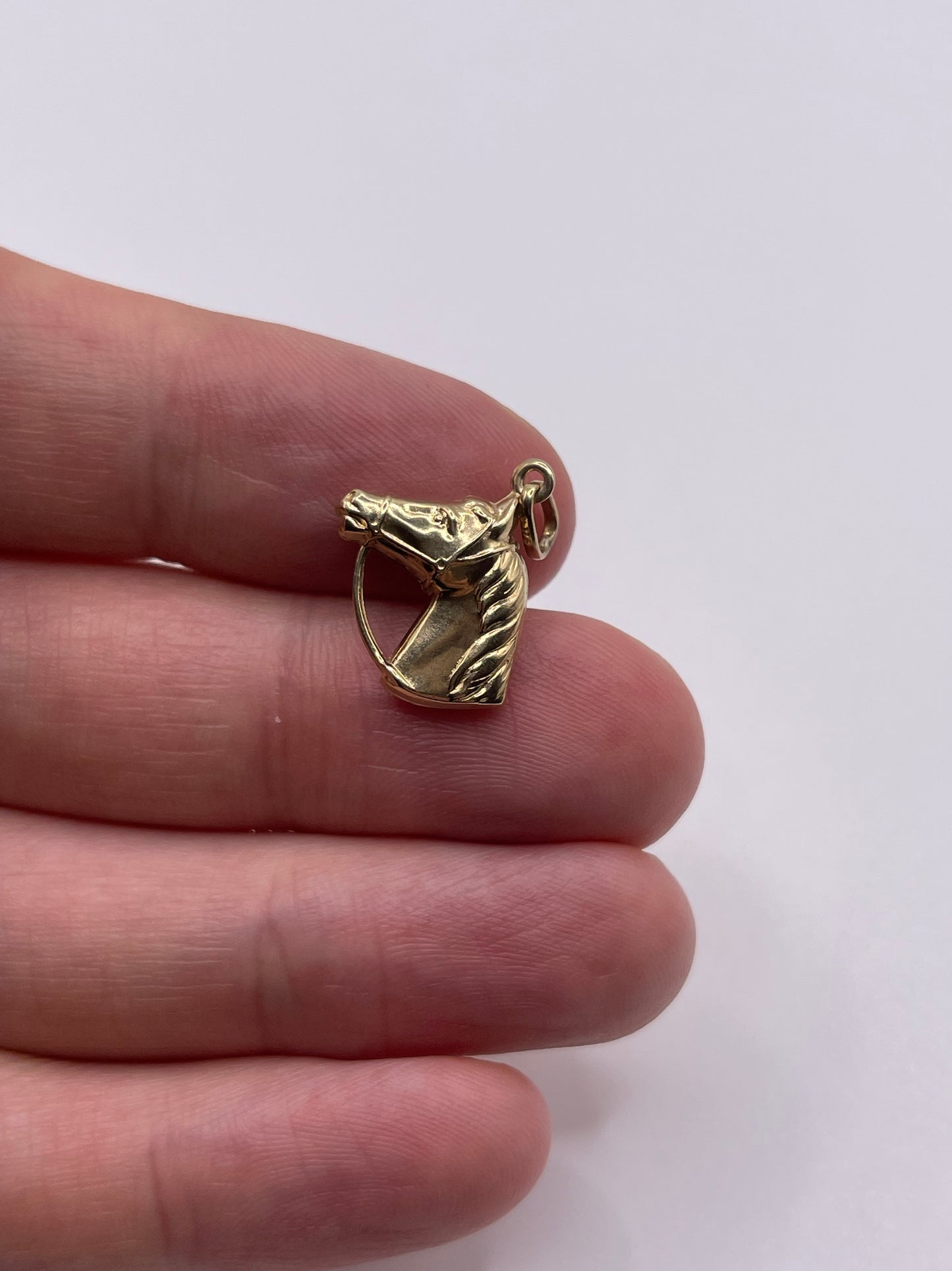 9ct gold horse charm