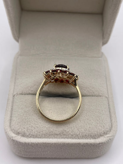 9ct gold garnet and diamond ring