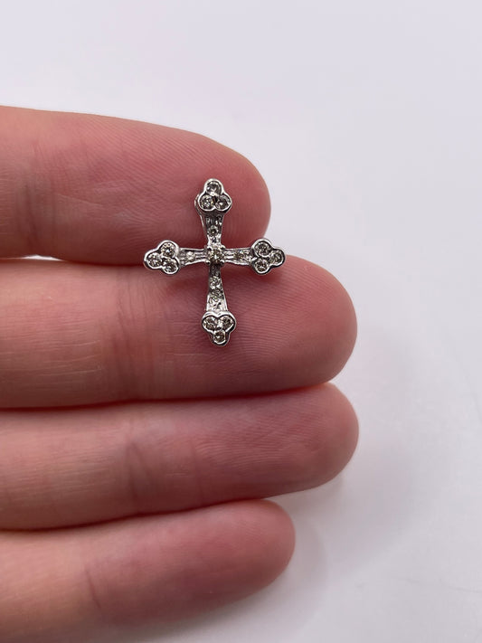 9ct white gold diamond cross pendant