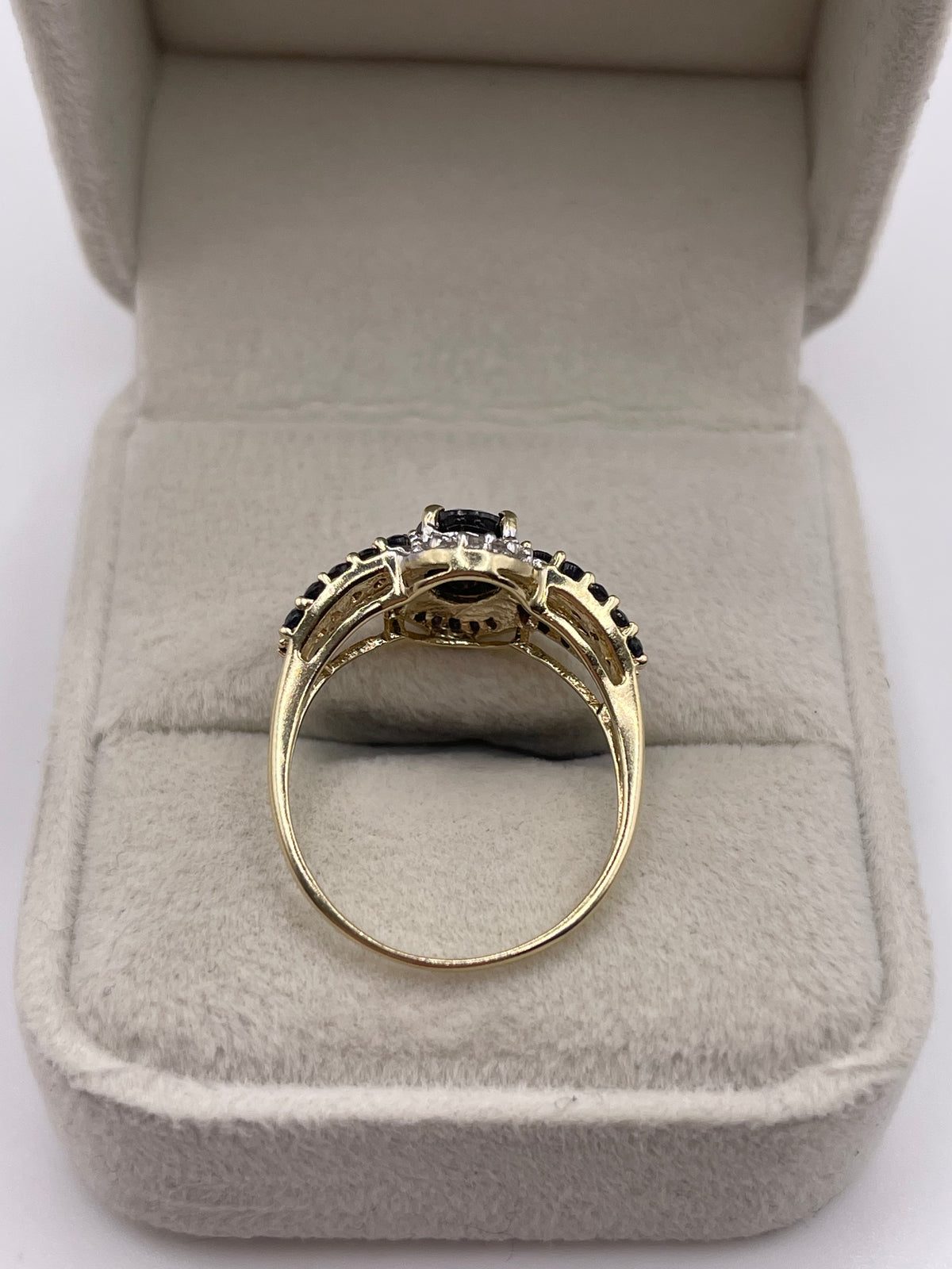 9ct gold sapphire and diamond ring