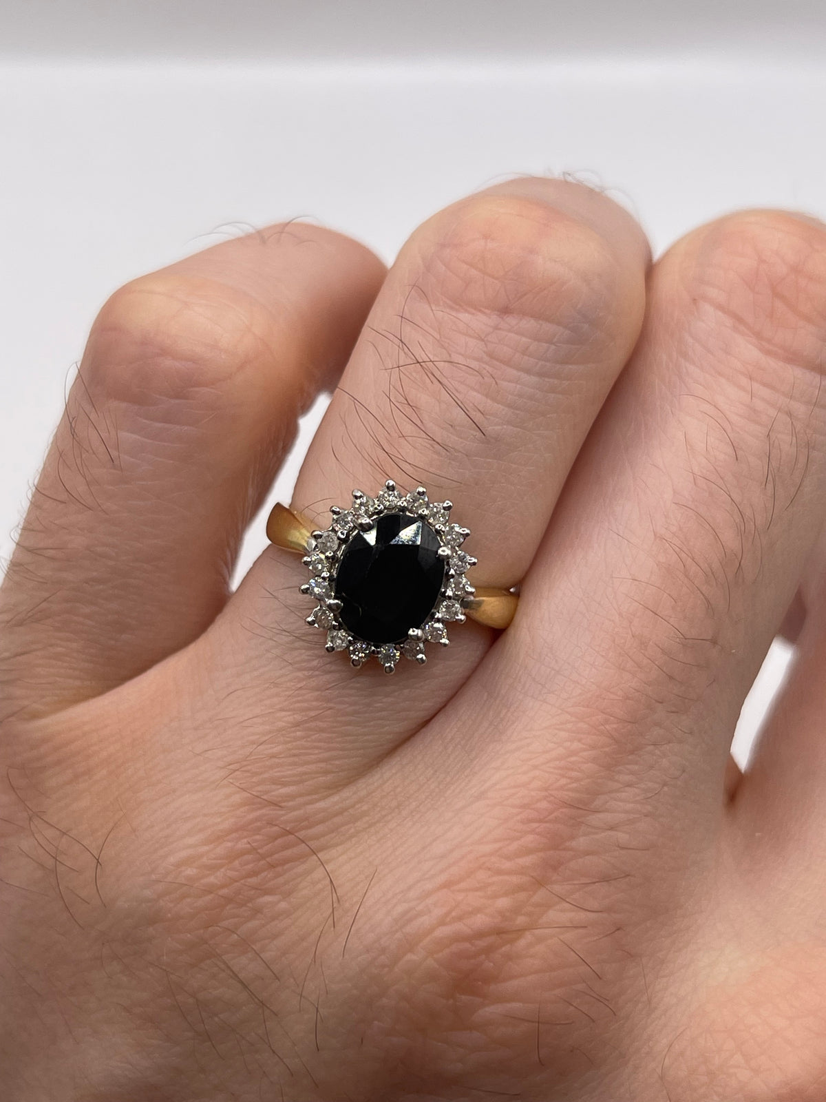 18ct gold sapphire and diamond ring