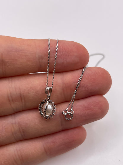 9ct white gold pearl and diamond necklace