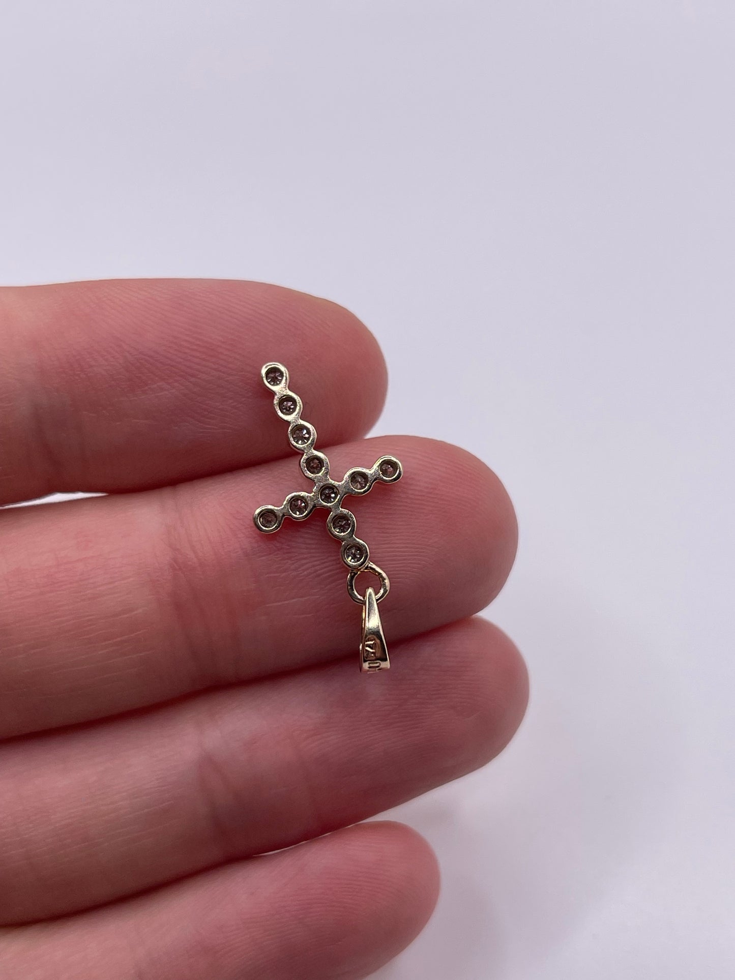 9ct gold diamond cross pendant
