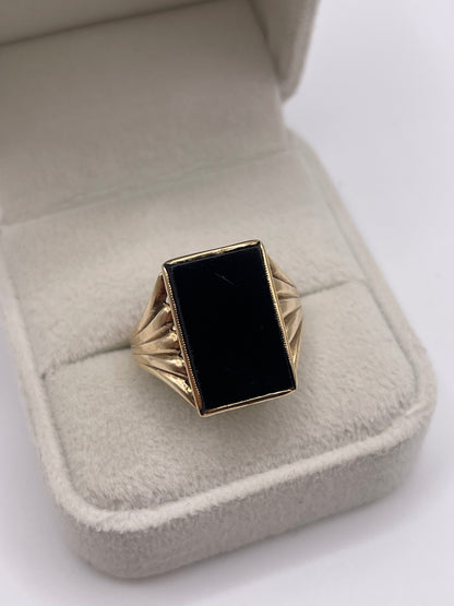 9ct gold onyx ring