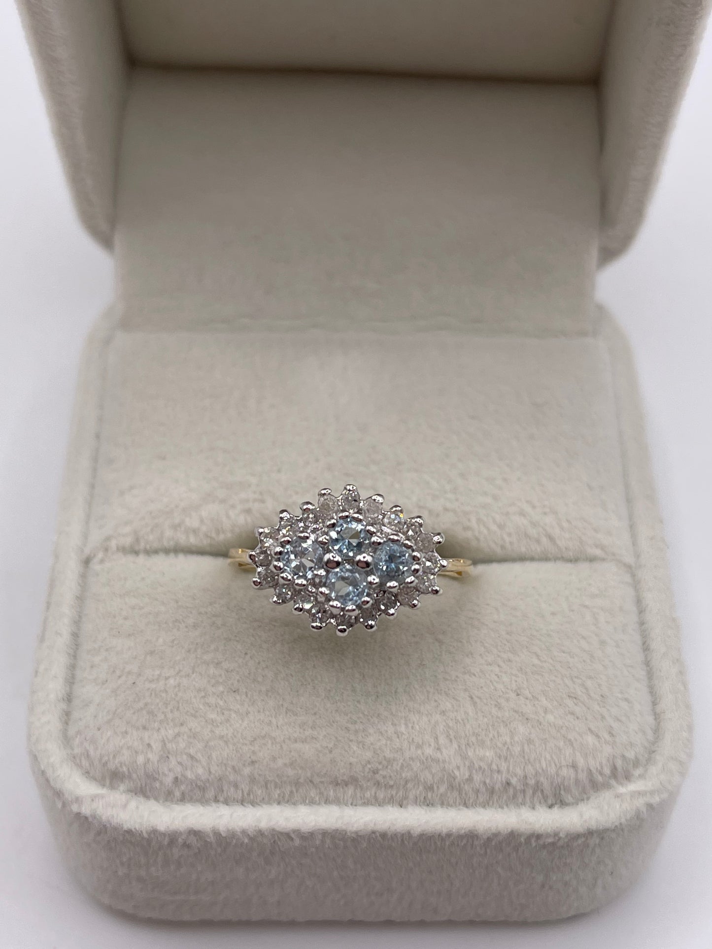 9ct gold aquamarine and diamond ring