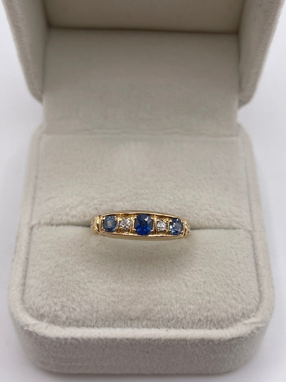 Antique 18ct gold sapphire and diamond ring