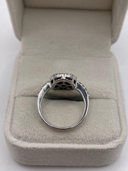 18ct white gold diamond cluster ring