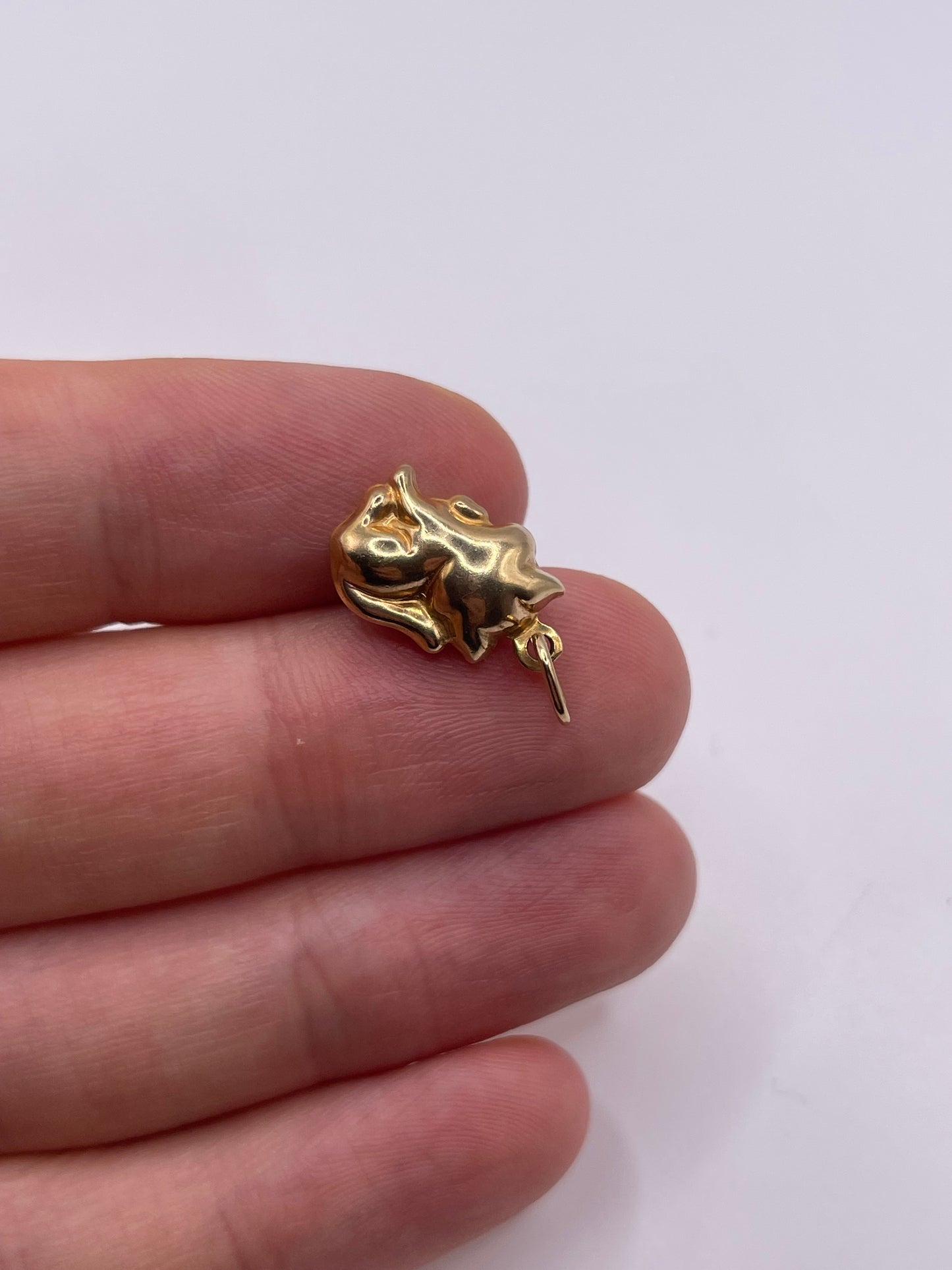9ct gold cat charm
