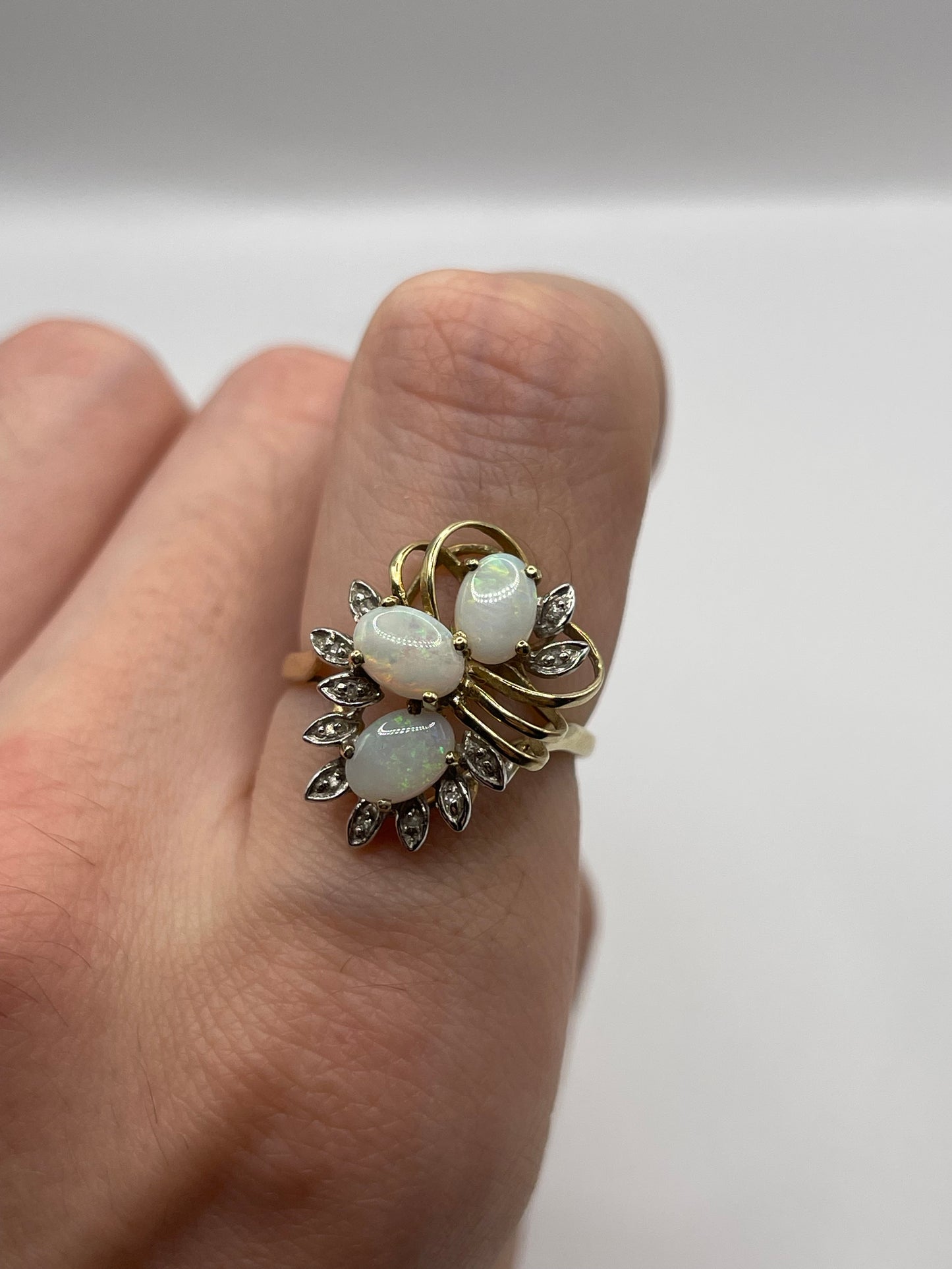 9ct gold opal and diamond ring