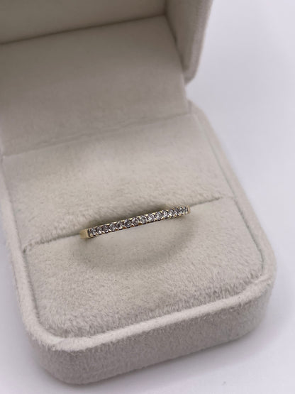 9ct gold diamond ring