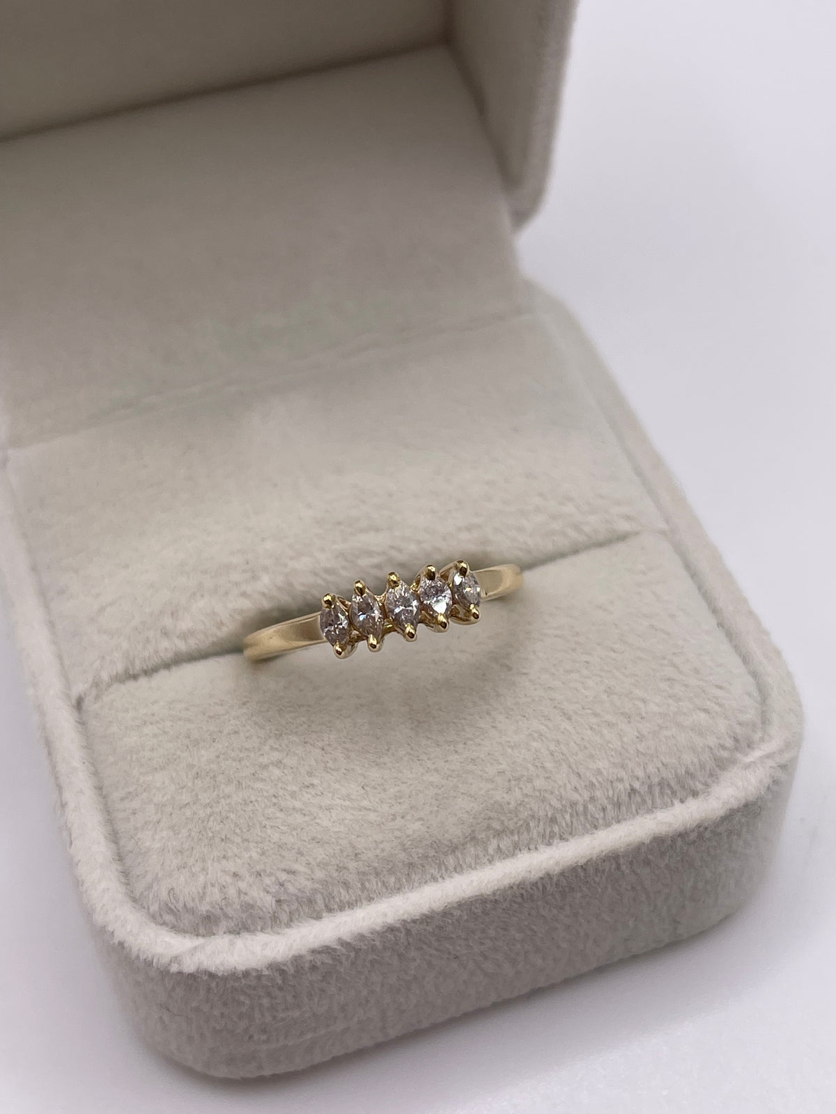 14ct gold diamond ring