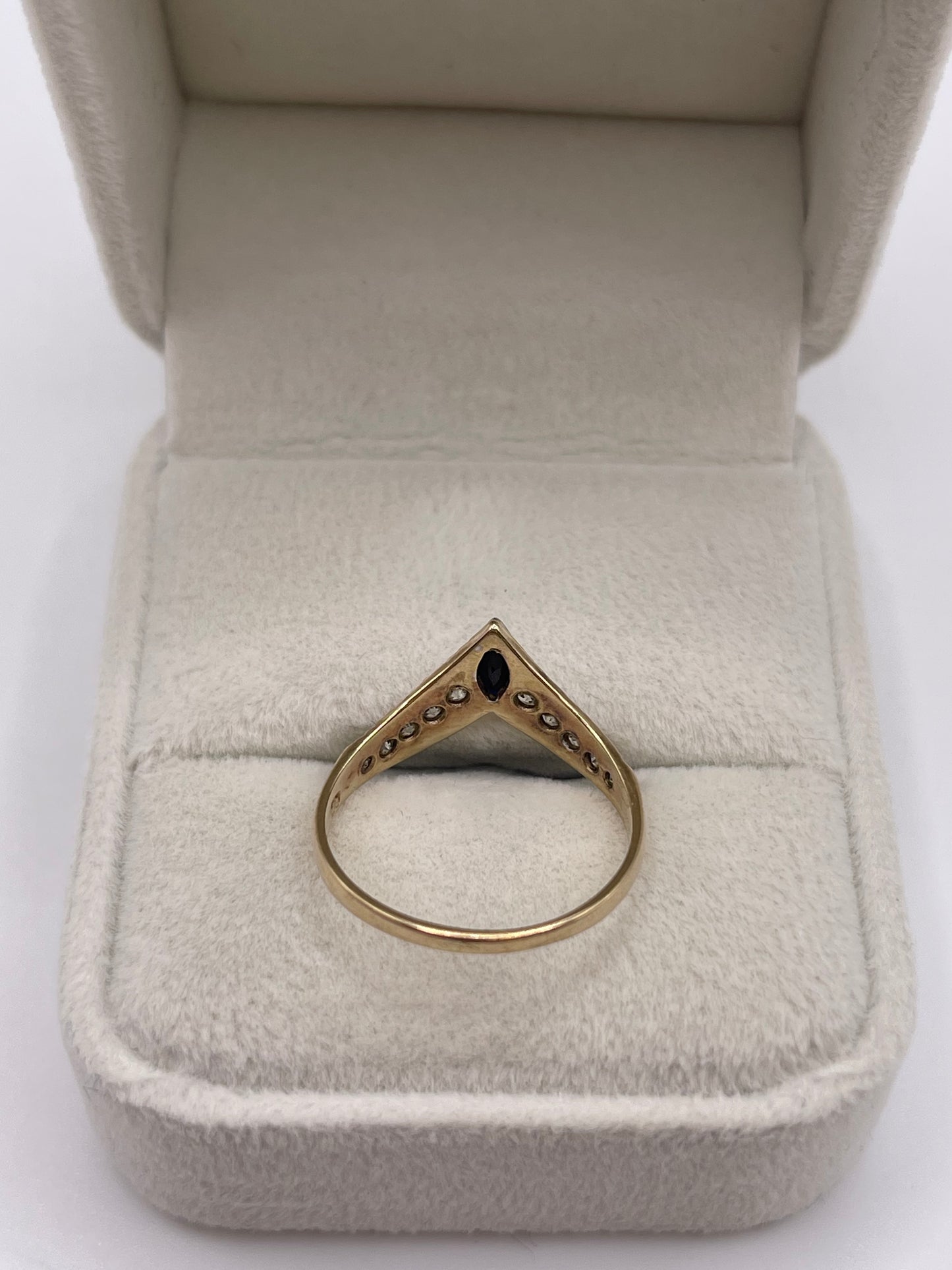 9ct gold sapphire and cz ring