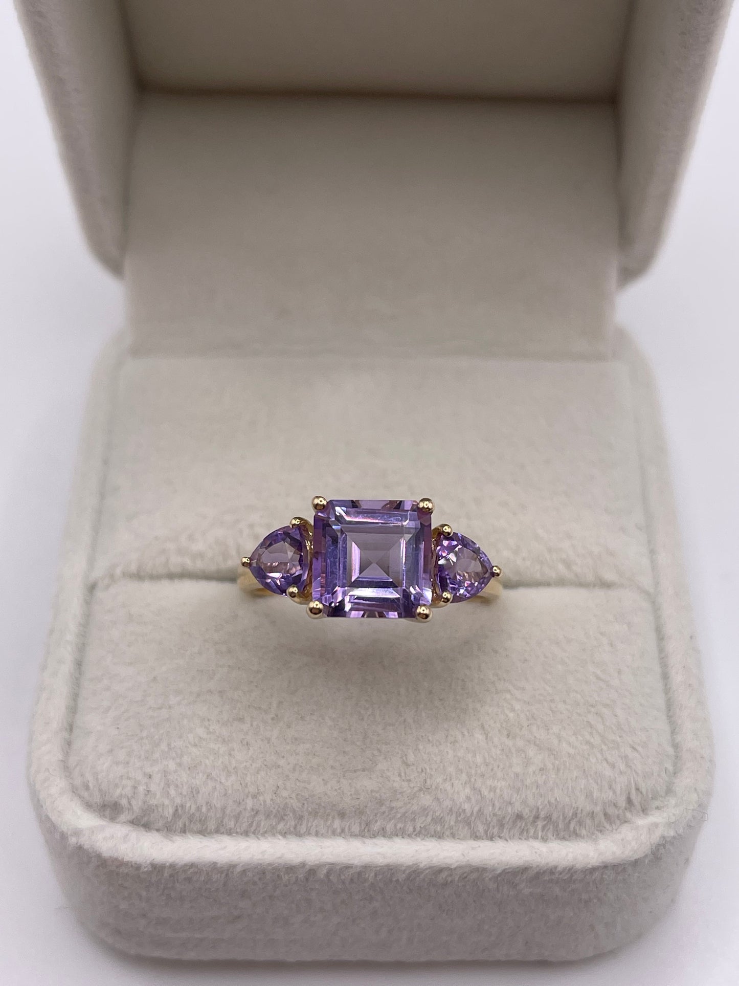 9ct gold amethyst ring