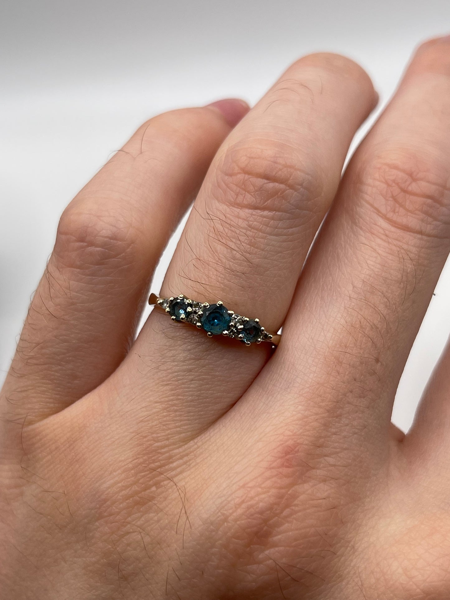 9ct gold blue topaz and diamond ring