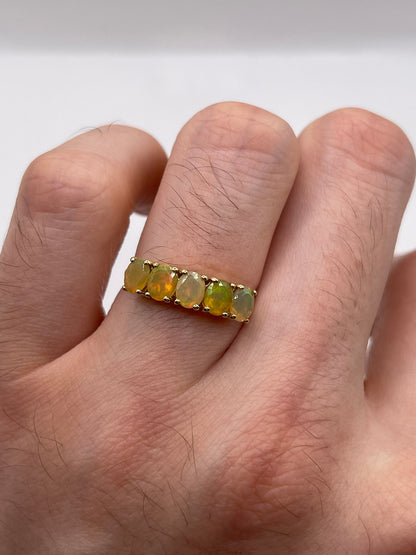 9ct gold opal ring