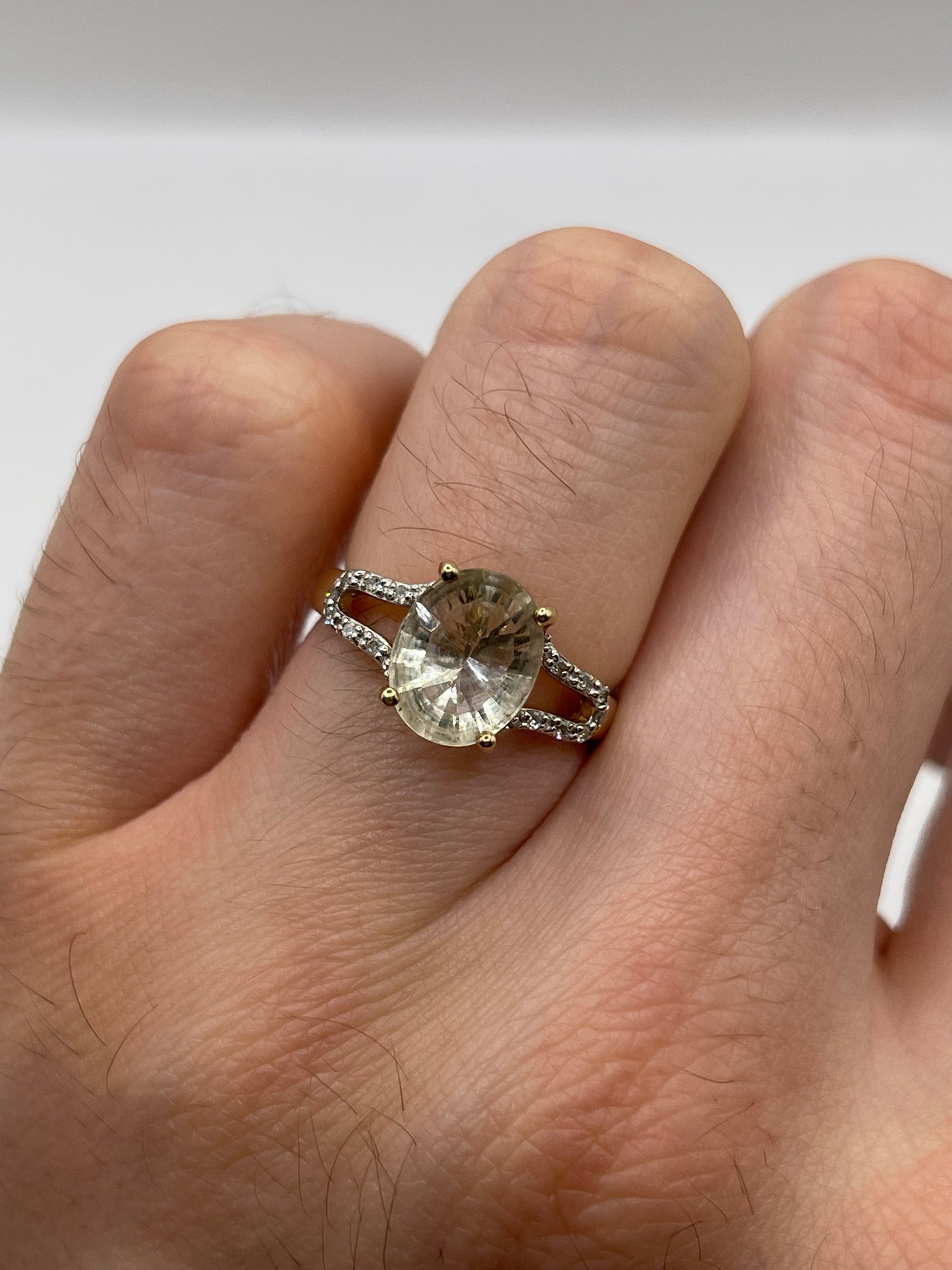 9ct gold quartz and diamond ring