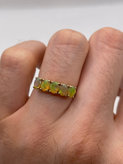 9ct gold opal ring