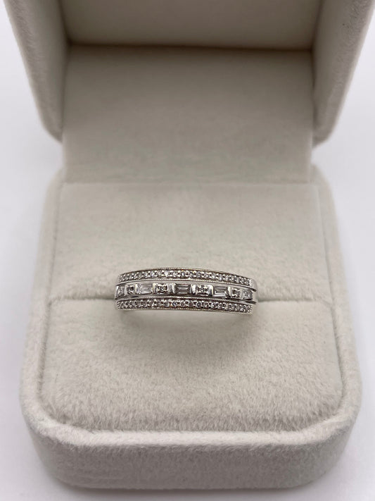 9ct white gold diamond cluster ring